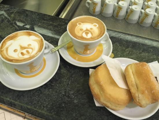 La Casa del Caffe Tazza d Oro